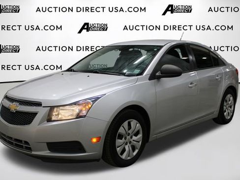 Used 2014 Chevrolet Cruze LS FWD image 1