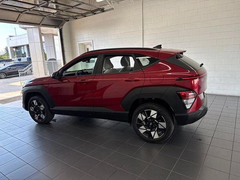 Used 2025 Hyundai Kona SEL AWD/4WD image 5