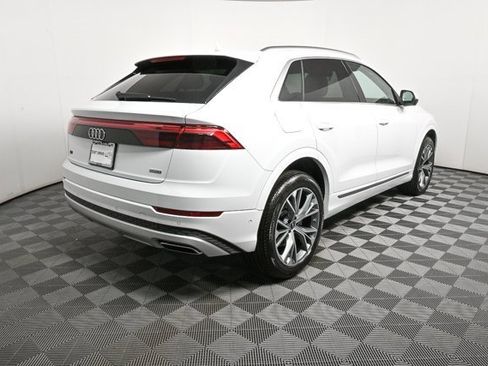 New 2025 Audi Q8 Premium image 3