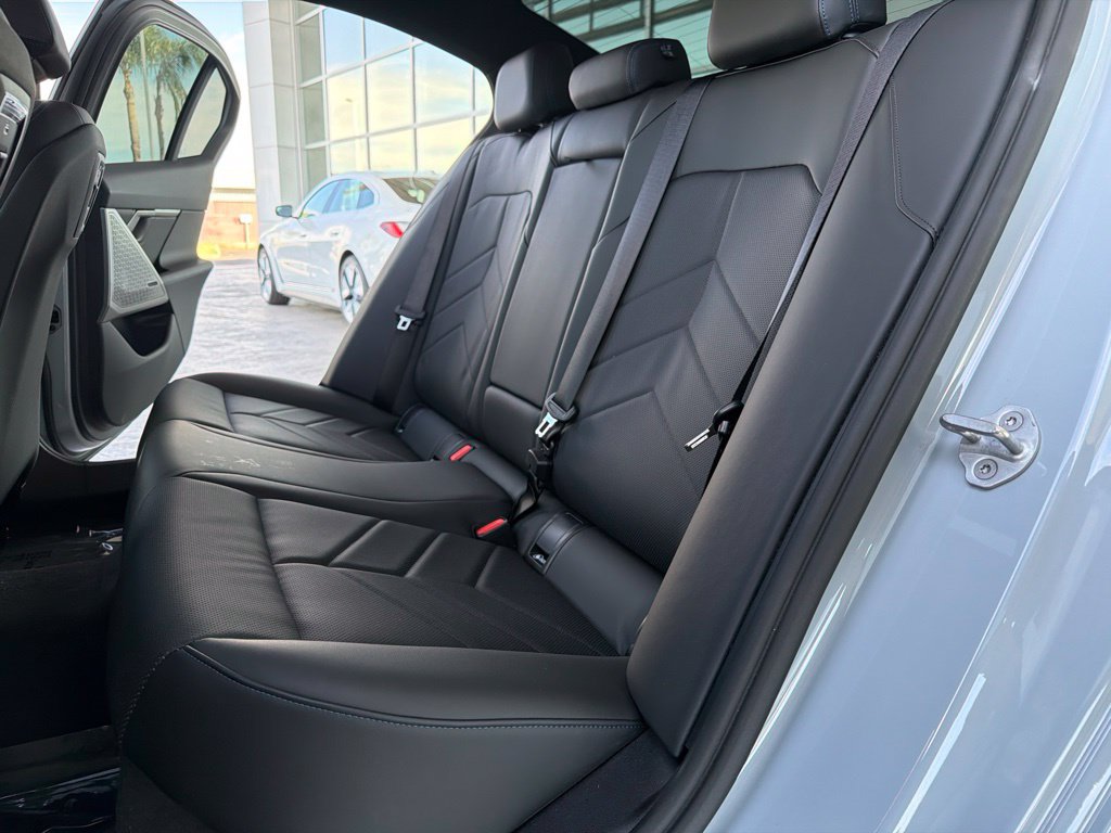 Used 2025 BMW i5 M60 w/ Premium Package AWD/4WD image 12