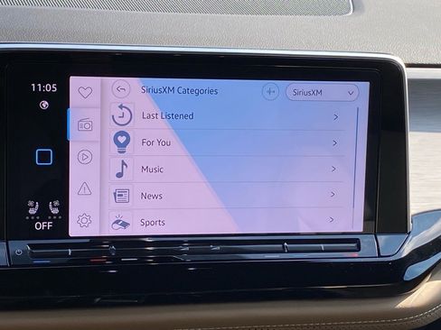 Used 2024 Volkswagen Atlas Cross Sport SE w/ Black Wheel Package image 7