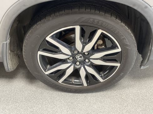 Used 2019 Honda Pilot Elite image 6