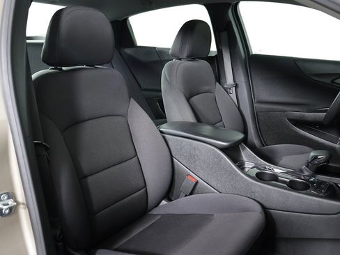 Used 2023 Chevrolet Malibu LS image 25