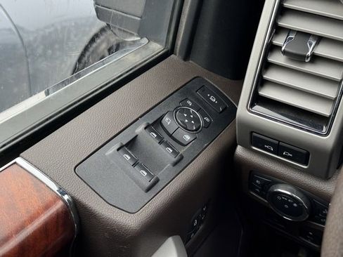 Used 2020 Ford F350 King Ranch w/ King Ranch Ultimate Package image 35