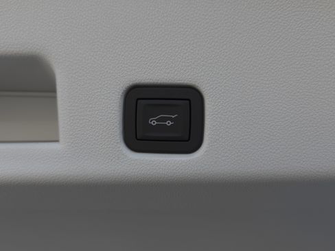 New 2026 GMC Acadia Denali w/ Super Cruise Package image 37