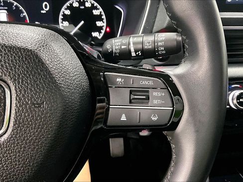 Used 2025 Honda Pilot Touring image 25