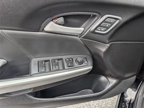 Used 2014 Honda Crosstour EX-L image 19