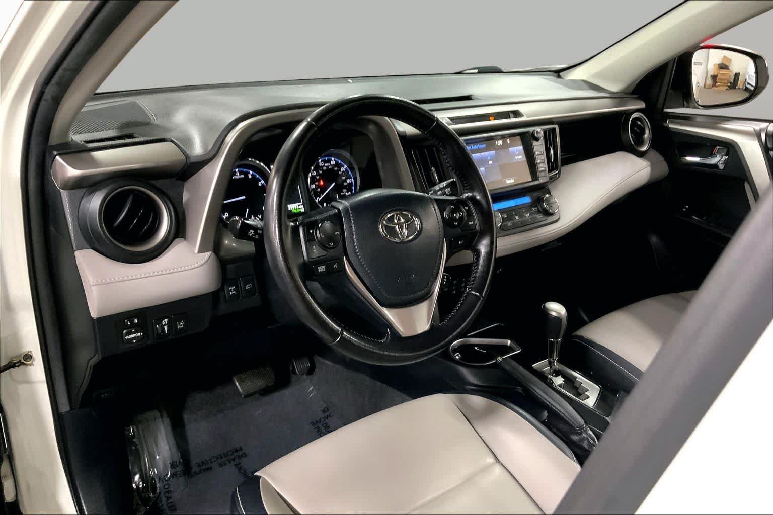 Used 2016 Toyota RAV4 Limited w/ Advanced Technology Package AWD/4WD image 18
