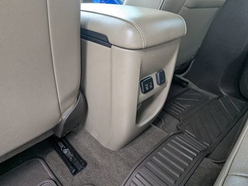 Used 2016 GMC Canyon SLT w/ Driver Alert Package RWD image 22