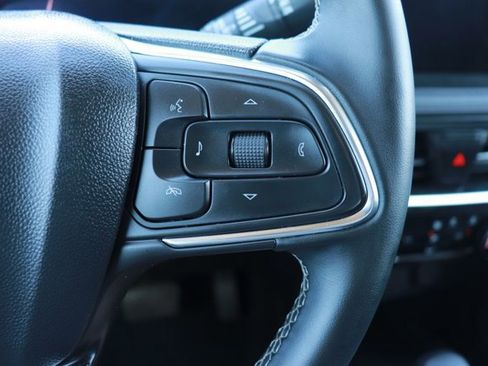 Used 2025 Buick Encore GX Preferred image 19