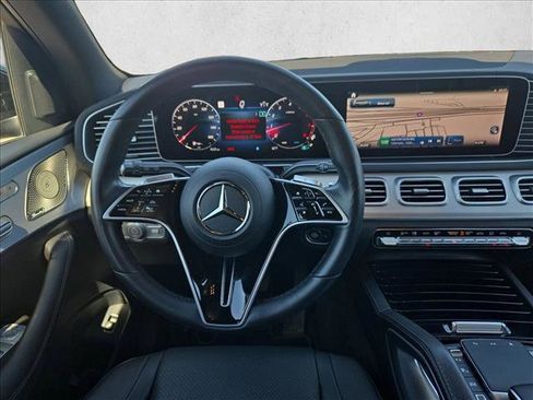 Used 2025 Mercedes-Benz GLS 450 4MATIC image 17