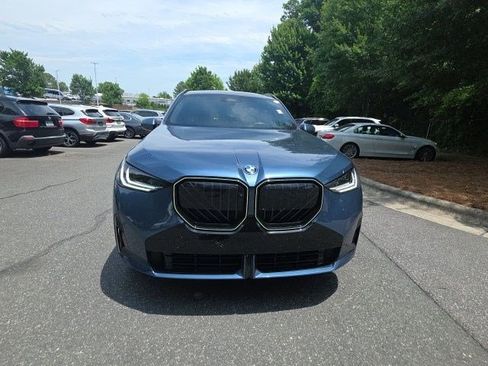 Used 2025 BMW X3 xDrive30i w/ Premium Package AWD/4WD image 4