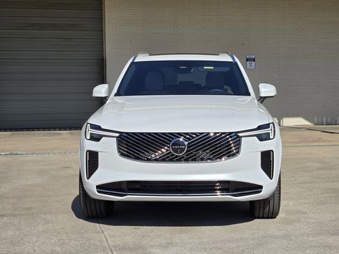 New 2026 Volvo XC90 B6 Plus w/ Protection Package Premier image 6