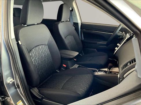 New 2026 Mitsubishi Outlander Sport LE AWD/4WD image 11