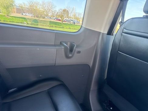 Used 2020 Ford Transit 350 XL RWD image 24