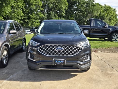 Certified 2023 Ford Edge SEL w/ Convenience Package AWD/4WD image 2