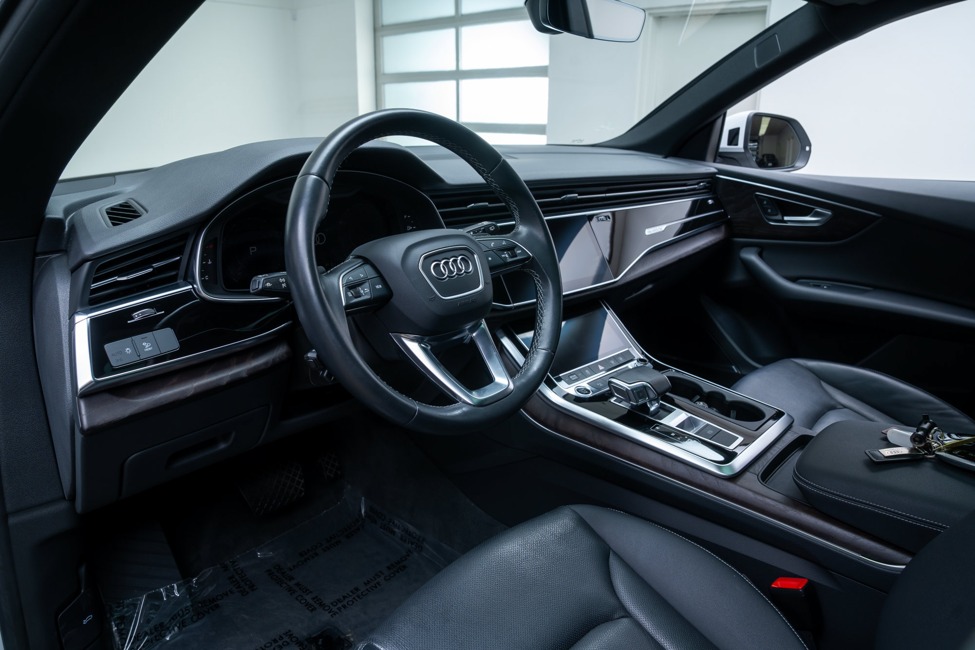 Used 2021 Audi Q8 Premium Plus AWD/4WD image 21