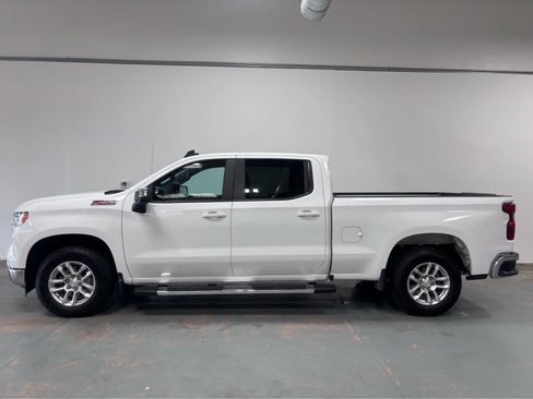 Used 2025 Chevrolet Silverado 1500 LT w/ Z71 Off-Road Package AWD/4WD image 2