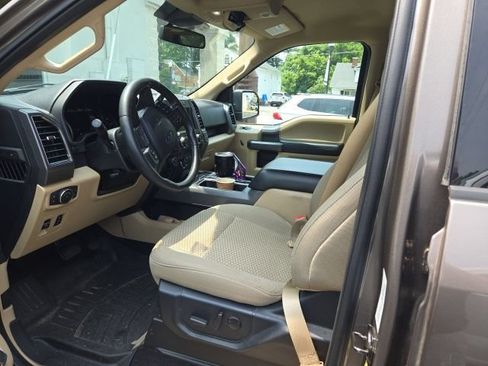 Used 2020 Ford F150 XLT w/ Equipment Group 302A Luxury AWD/4WD image 3