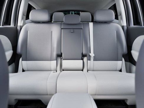 New 2026 Hyundai Ioniq 9 SEL image 12