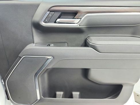 Used 2025 GMC Sierra 1500 SLT image 41