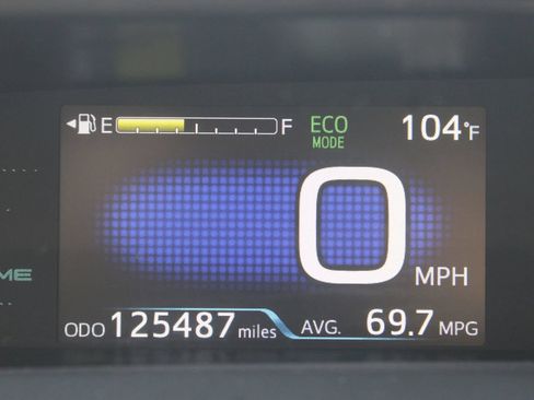 Used 2017 Toyota Prius Prime Advanced FWD image 26