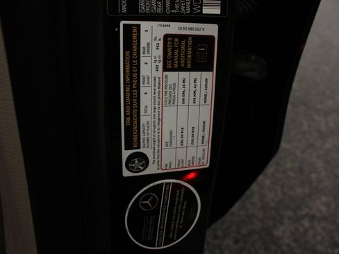 Used 2017 Mercedes-Benz GLC 300 4MATIC w/ Premium 1 Package image 30