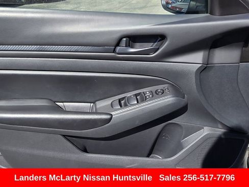 Used 2024 Nissan Altima 2.5 S FWD image 20