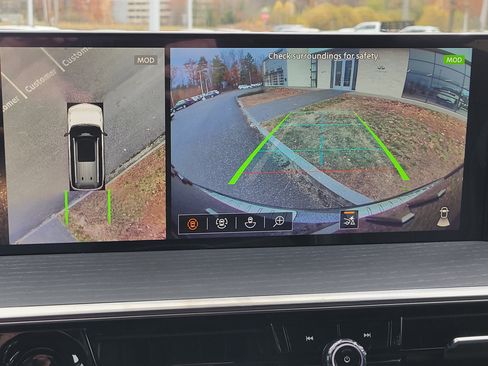 New 2026 INFINITI QX80 4WD image 25