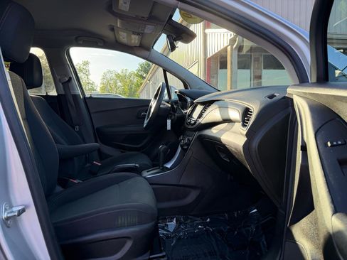 Used 2019 Chevrolet Trax LS w/ Tint and Cruise Package image 22