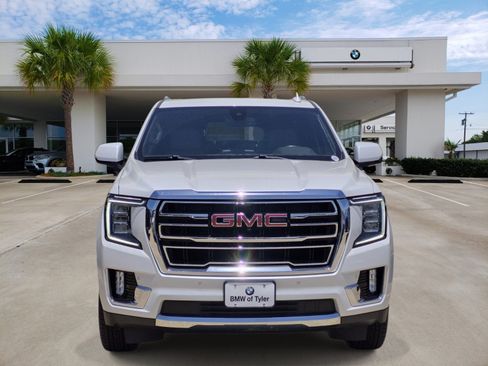 Used 2021 GMC Yukon SLT w/ SLT Premium Package RWD image 2