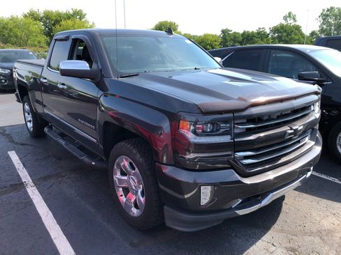 Used 2016 Chevrolet Silverado 1500 LTZ Z71 w/ LTZ Plus Package AWD/4WD image 3
