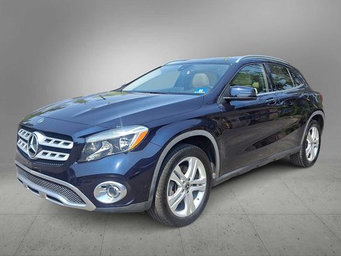 Used 2018 Mercedes-Benz GLA 250 4MATIC image 4