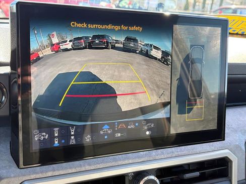 Used 2025 Toyota Tacoma 4x4 Double Cab Hybrid image 13