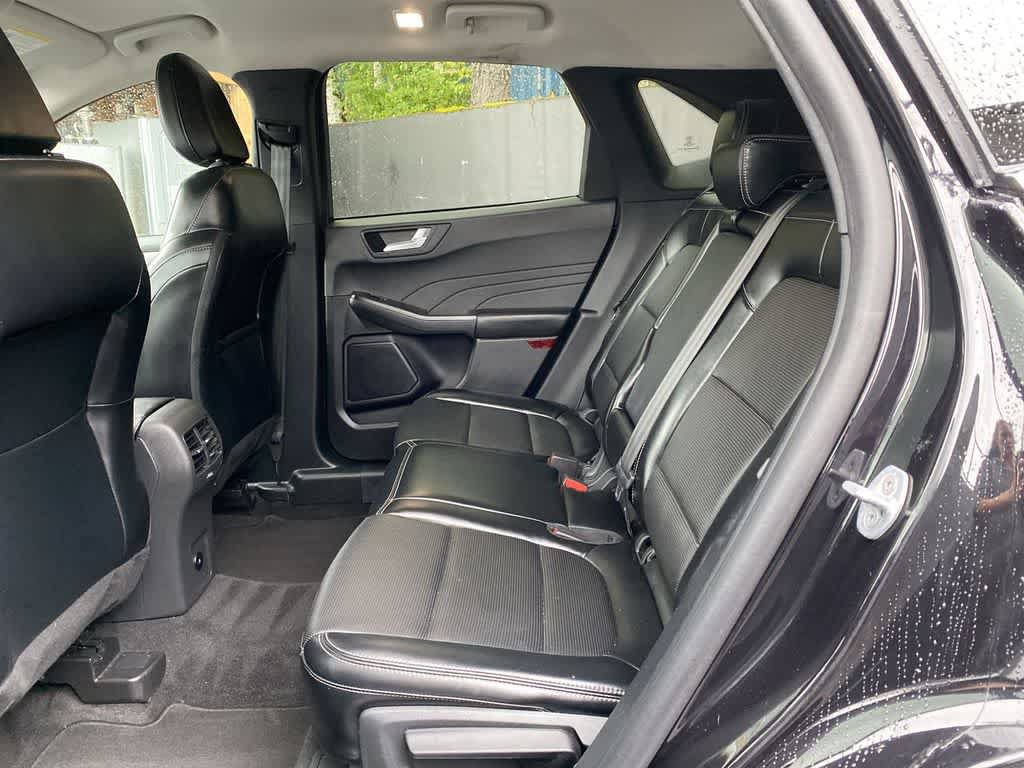 Used 2024 Ford Escape Platinum AWD/4WD image 16