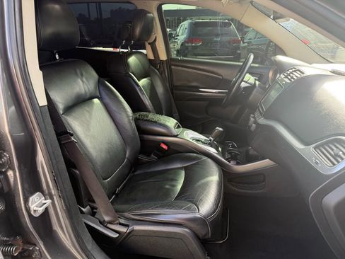 Used 2014 Dodge Journey Limited w/ Flexible Seating Group image 19