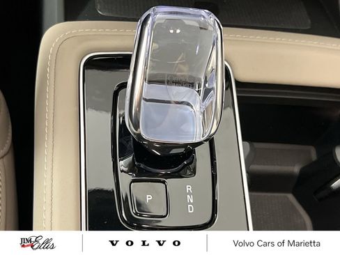 New 2025 Volvo XC90 B6 Core w/ Climate Package image 22