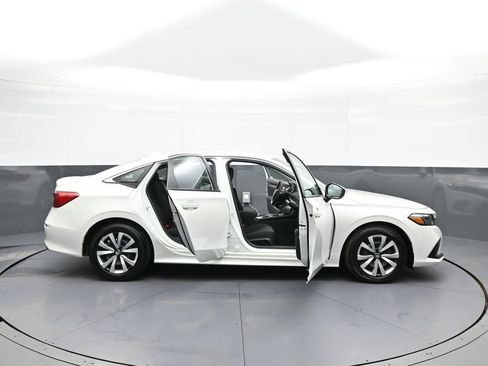 Used 2023 Honda Civic LX image 41