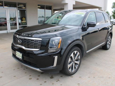 Used 2020 Kia Telluride S FWD image 2