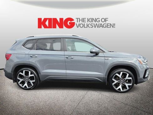 Certified 2023 Volkswagen Taos SEL AWD/4WD image 2