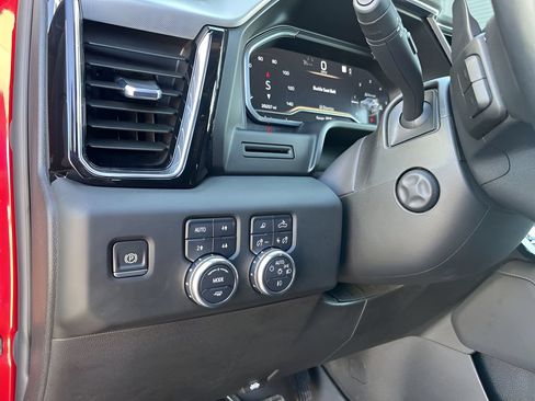 Used 2022 GMC Sierra 1500 Denali AWD/4WD image 16