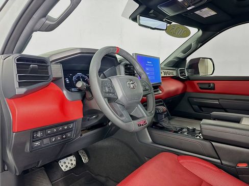 Used 2025 Toyota Sequoia TRD Pro AWD/4WD image 18
