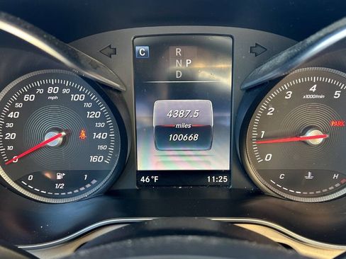 Used 2018 Mercedes-Benz GLC 300 4MATIC image 15