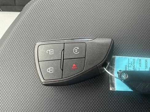 New 2026 Chevrolet Equinox EV LT w/ Comfort Package AWD/4WD image 39