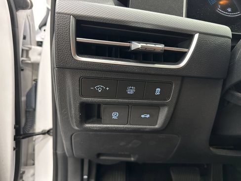 Used 2025 Hyundai Sonata SEL FWD image 29
