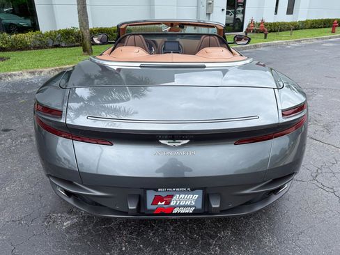 Used 2020 Aston Martin DB11 Volante RWD image 23