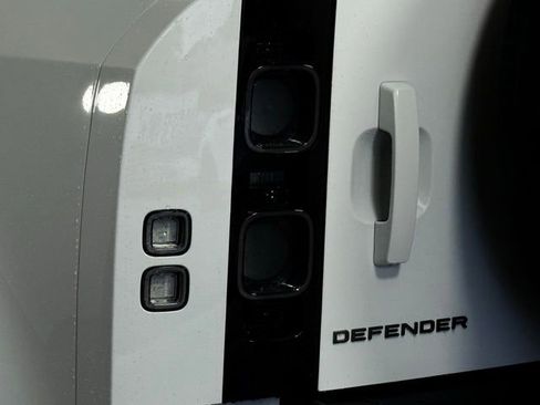 New 2025 Land Rover Defender 110 V8 image 16
