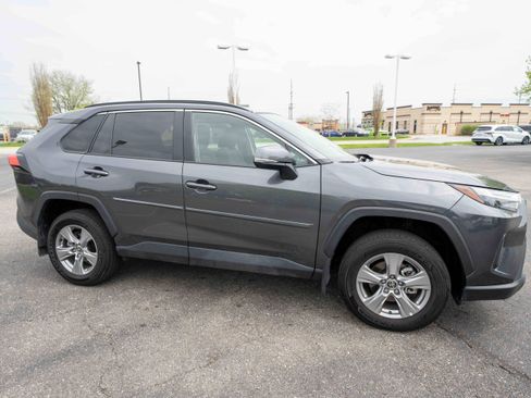 Used 2025 Toyota RAV4 XLE w/ Convenience Package image 5