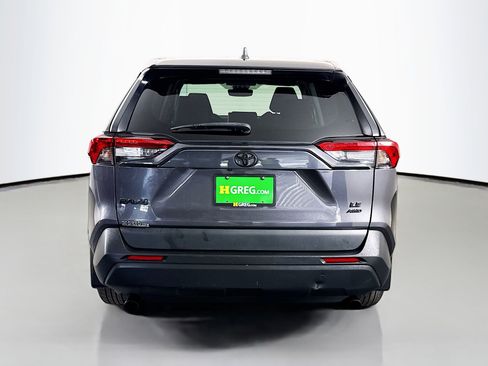 Used 2024 Toyota RAV4 LE AWD/4WD image 8