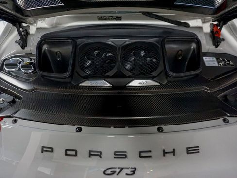 Used 2018 Porsche 911 GT3 image 40